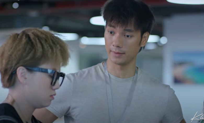 Linh kh&ocirc;ng ho&agrave;n th&agrave;nh phần việc của m&igrave;nh n&ecirc;n Phong phải ra tay cứu cả nh&oacute;m