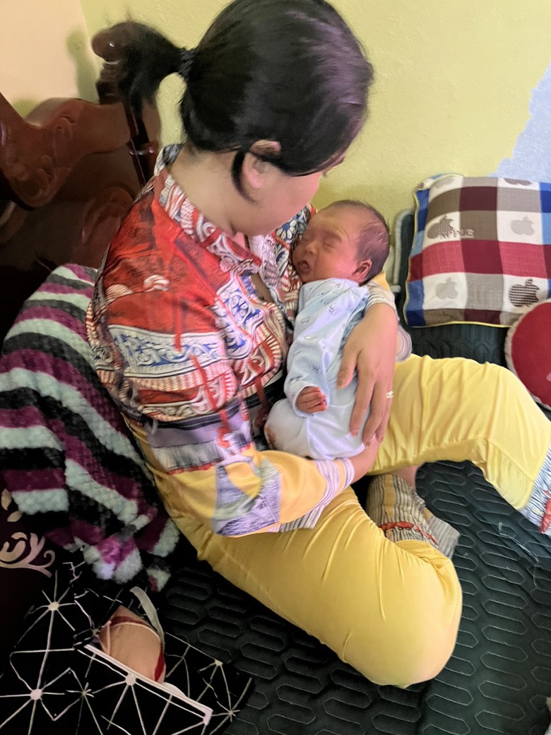 Gia cảnh đ&aacute;ng thương của g&oacute;a phụ trẻ hai năm chịu ba đại tang ở Quảng Ninh - Ảnh 1.