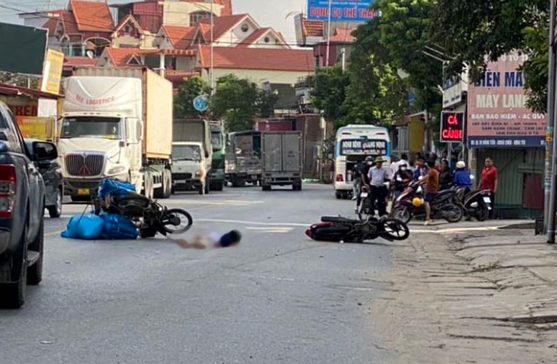 Tin tức tai nạn giao th&ocirc;ng mới nhất ng&agrave;y h&ocirc;m nay 3/10/2023 - Ảnh 1.