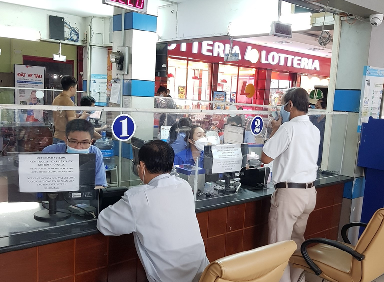 Dự kiến 15/10, đường sắt mở b&aacute;n v&eacute; t&agrave;u tập thể Tết Gi&aacute;p Th&igrave;n 2024 - Ảnh 1.