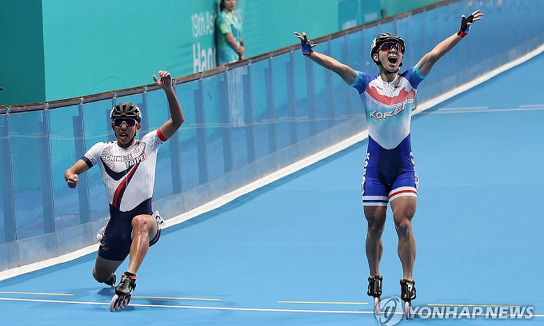 Mải ăn mừng HCV ASIAD trong &ldquo;tưởng tượng&rdquo;, VĐV H&agrave;n Quốc nhận c&aacute;i kết đắng  - Ảnh 1.