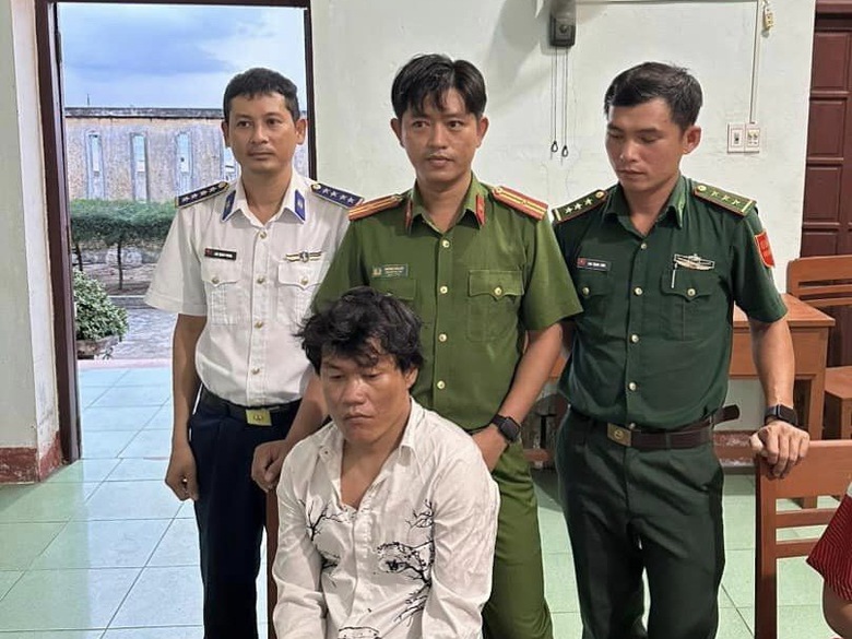 Bắt đối tượng trốn truy n&atilde; trốn từ tỉnh B&igrave;nh Thuận ra đảo L&yacute; Sơn - Ảnh 1.