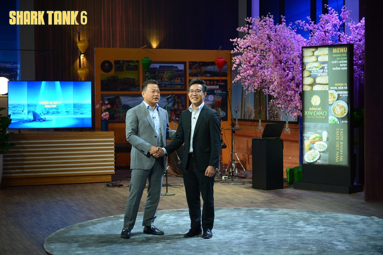 Shark Tank Việt Nam m&ugrave;a 6 tập 2: Cuộc rượt đuổi của d&agrave;n "c&aacute; mập" trước deal triệu USD - Ảnh 4.