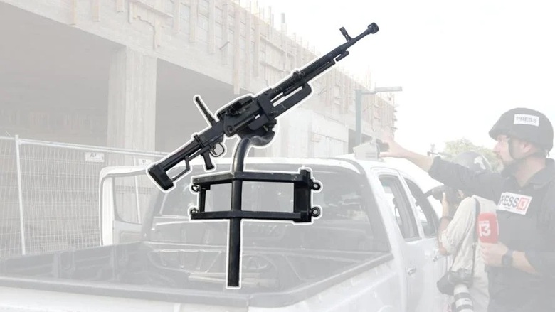 M&aacute;y ủi, d&ugrave; lượn, AK-47 - Kh&aacute;m ph&aacute; kho vũ kh&iacute; "ma qu&aacute;i" của Hamas khiến Israel bất ngờ! - Ảnh 1.