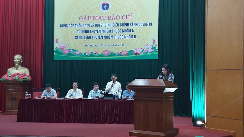 Kh&ocirc;ng tham gia BHYT, bệnh nh&acirc;n Covid-19 phải tự thanh to&aacute;n chi ph&iacute; chữa bệnh - Ảnh 1.