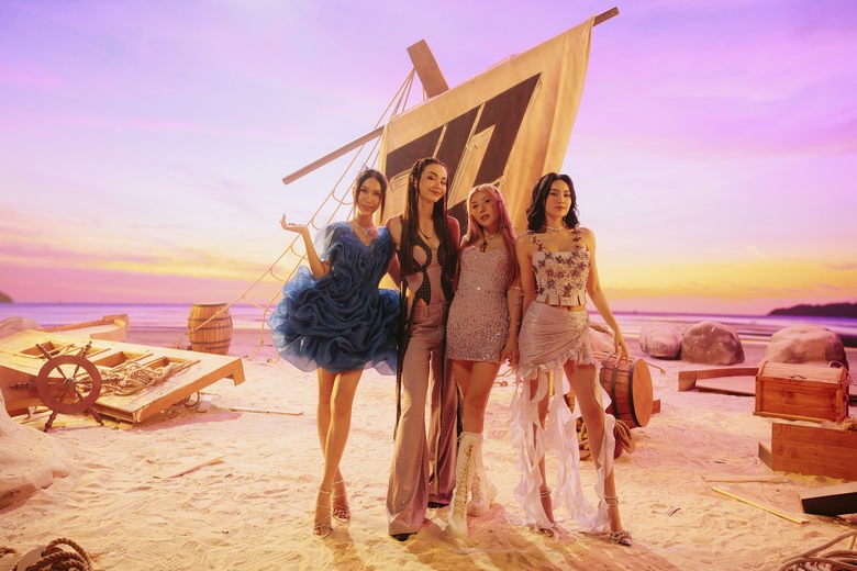 Chị đẹp đạp gió rẽ sóng 2023 công bố MV Bài hát Nơi bình minh đầy nắng - Ảnh 4. Chị đẹp đạp gió rẽ sóng 2023 công bố MV Bài hát Nơi bình minh đầy nắng - Ảnh 4.