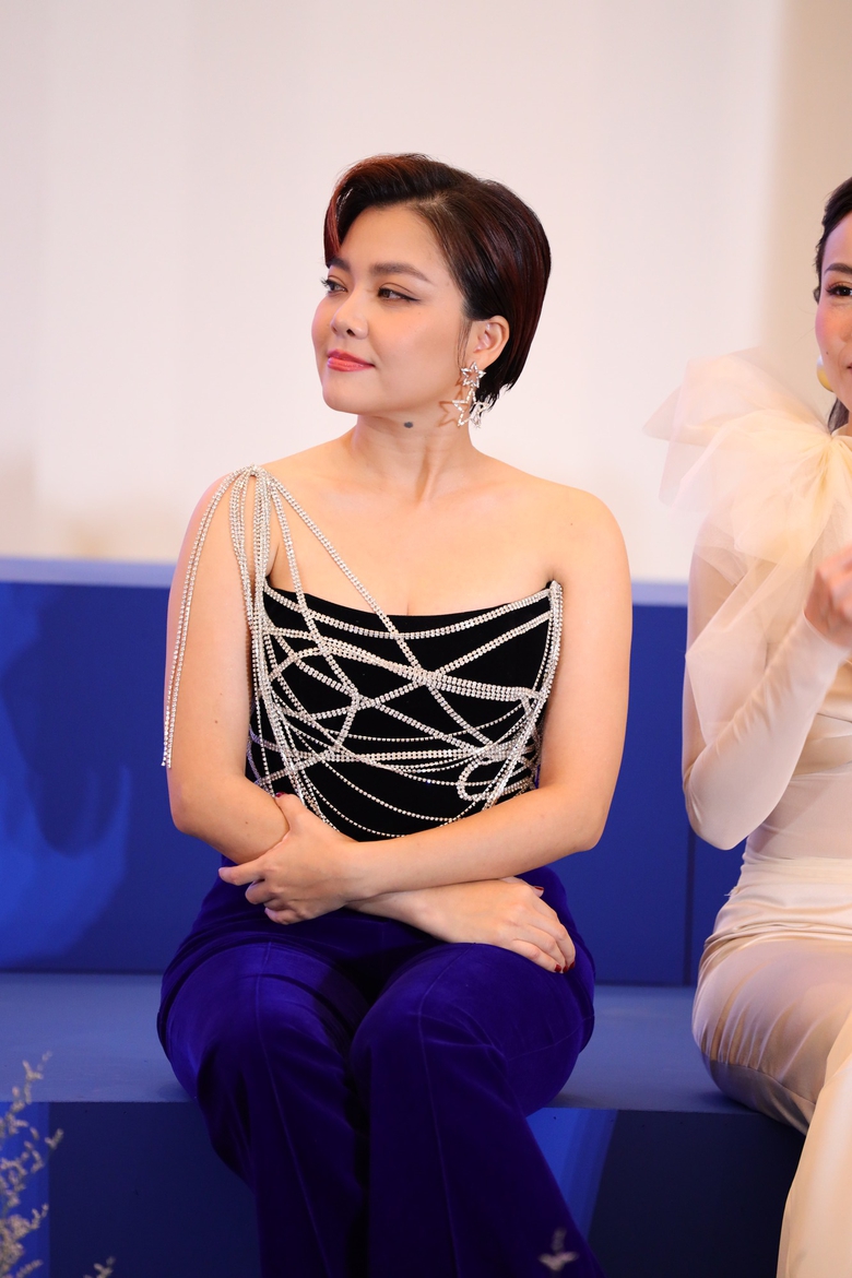 Chị đẹp đạp gió rẽ sóng 2023 công bố MV Bài hát Nơi bình minh đầy nắng - Ảnh 13. Chị đẹp đạp gió rẽ sóng 2023 công bố MV Bài hát Nơi bình minh đầy nắng - Ảnh 13.