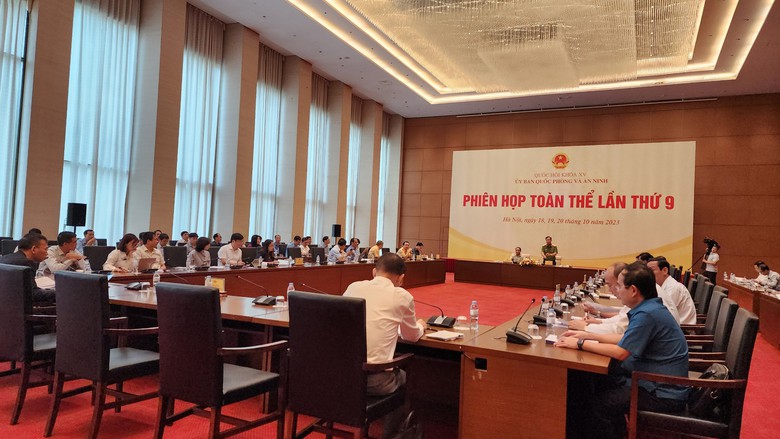 Cân nhắc quy định xe cá nhân phải lắp thiết bị giám sát hành trình - Ảnh 4. Cân nhắc quy định xe cá nhân phải lắp thiết bị giám sát hành trình - Ảnh 4.