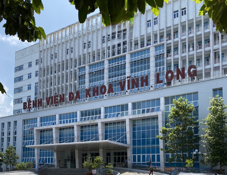 Tạm ho&atilde;n phi&ecirc;n t&ograve;a x&eacute;t xử gi&aacute;m đốc Bệnh viện Đa khoa Vĩnh Long - Ảnh 1.
