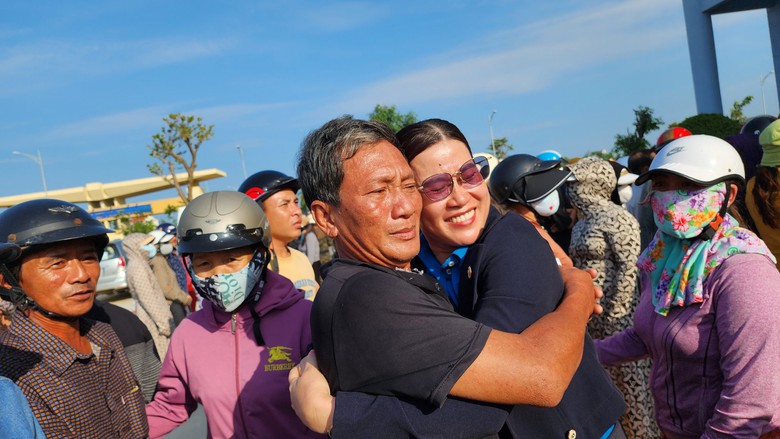 Vụ ch&igrave;m t&agrave;u Quảng Ng&atilde;i: Tho&aacute;t chết trước cửa tử - Ảnh 5.