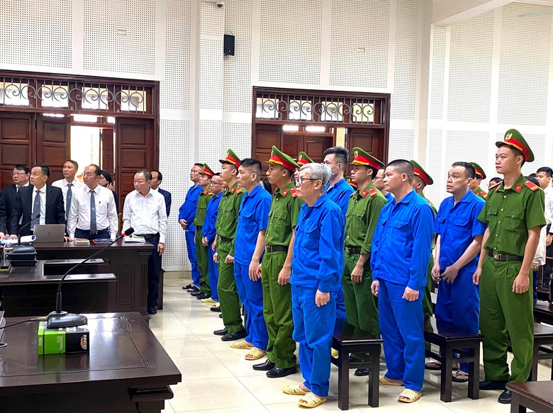 X&eacute;t xử sơ thẩm vụ &aacute;n "th&ocirc;ng thầu" tại Bệnh viện Sản - Nhi Quảng Ninh - Ảnh 1.