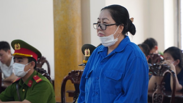Tr&ugrave;m bu&ocirc;n lậu Mười Tường được sự tiếp tay của cựu cảnh s&aacute;t ở An Giang bị đưa ra x&eacute;t xử - Ảnh 2.
