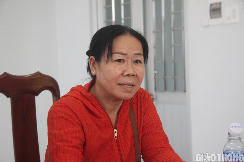 Bạn đọc Báo Giao thông giúp đỡ người đàn ông bị vợ bỏ sau tai nạn 182 triệu đồng - Ảnh 2. Bạn đọc Báo Giao thông giúp đỡ người đàn ông bị vợ bỏ sau tai nạn 182 triệu đồng - Ảnh 2.