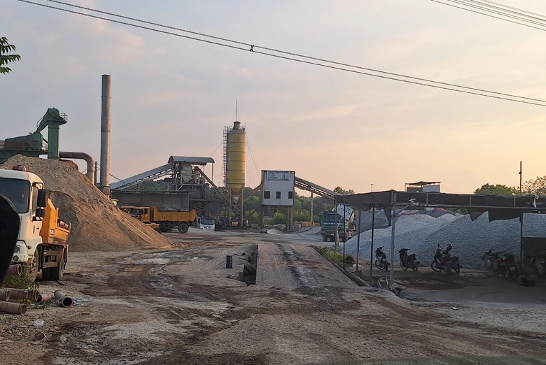 C&ocirc;ng ty Điện lực n&oacute;i g&igrave; vụ sai phạm trong cấp điện cho trạm trộn b&ecirc; t&ocirc;ng kh&ocirc;ng ph&eacute;p? - Ảnh 1.