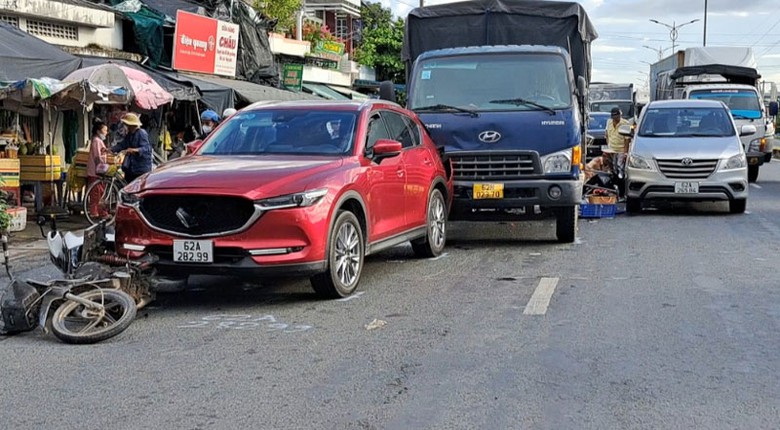 Tin tức tai nạn giao th&ocirc;ng mới nhất ng&agrave;y h&ocirc;m nay 27/10/2023 - Ảnh 1.