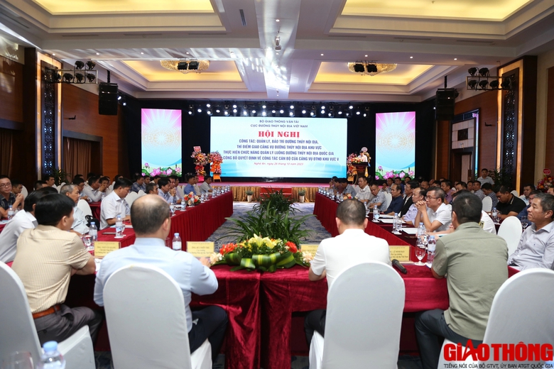 Kh&ocirc;ng ngừng đổi mới để n&acirc;ng cao c&ocirc;ng t&aacute;c bảo tr&igrave; đường thủy nội địa - Ảnh 1.