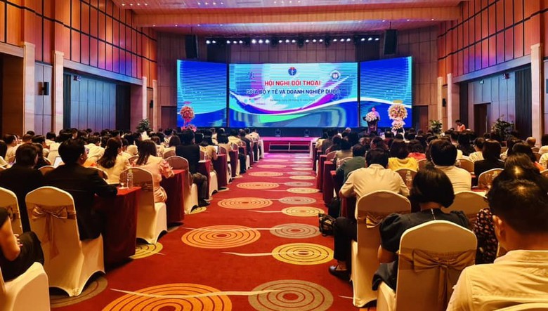Bộ Y tế đối thoại với c&aacute;c doanh nghiệp dược - Ảnh 1.
