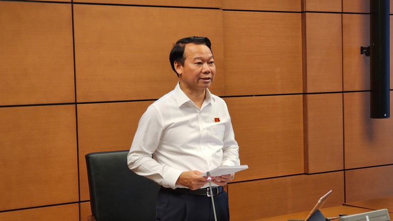 ĐBQH đề nghị cần nhiều cơ chế đặc th&ugrave; để gỡ kh&oacute; về khai th&aacute;c kho&aacute;ng sản l&agrave;m giao th&ocirc;ng - Ảnh 3.