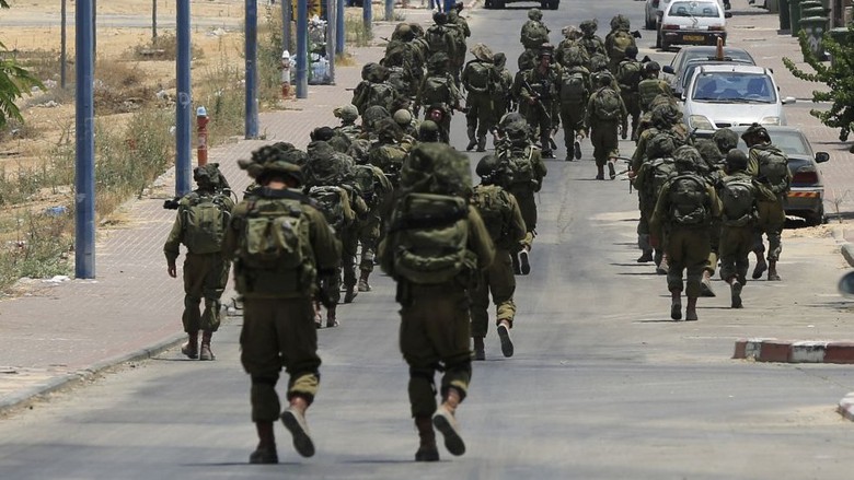 13 m&oacute;n đồ l&iacute;nh Israel khuyến kh&iacute;ch người d&acirc;n quy&ecirc;n g&oacute;p - C&oacute; một thứ trong đ&oacute; rất th&uacute; vị! - Ảnh 3.