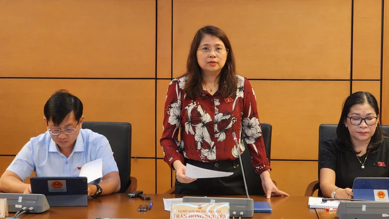 ĐBQH đề nghị cần nhiều cơ chế đặc th&ugrave; để gỡ kh&oacute; về khai th&aacute;c kho&aacute;ng sản l&agrave;m giao th&ocirc;ng - Ảnh 1.