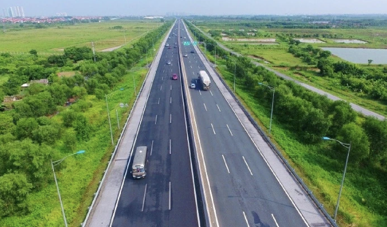 Ch&iacute;nh phủ đề xuất cơ chế đặc th&ugrave; đầu tư cao tốc, quốc lộ - Ảnh 1.
