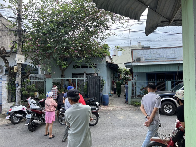 C&ocirc; g&aacute;i bị dao đ&acirc;m v&agrave;o bụng sau khi cự c&atilde;i với người y&ecirc;u đồng t&iacute;nh  - Ảnh 1.