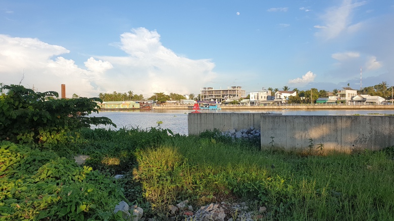 C&ocirc;ng trường k&egrave; s&ocirc;ng Cần Thơ ngổn ngang trước thời hạn c&ograve;n 2 th&aacute;ng để ho&agrave;n th&agrave;nh - Ảnh 4.