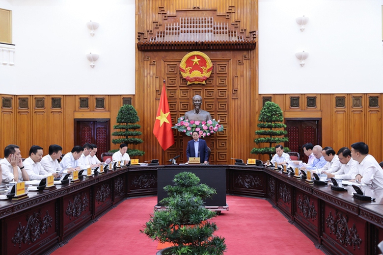 Thủ tướng: Dứt kho&aacute;t kh&ocirc;ng để thiếu điện trong mọi trường hợp - Ảnh 2.