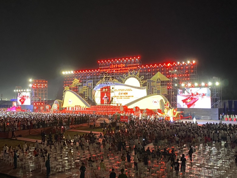 “Quảng Ninh trở thành một trong những tỉnh đi đầu cả nước trong công cuộc đổi mới” - Ảnh 5. “Quảng Ninh trở thành một trong những tỉnh đi đầu cả nước trong công cuộc đổi mới” - Ảnh 5.