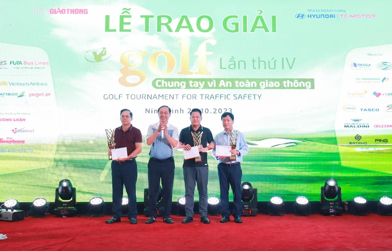 Golfer Nguyễn Hồng Hải v&ocirc; địch Giải Golf Chung tay v&igrave; ATGT 2023- Ảnh 4.
