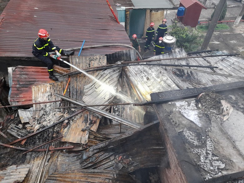 Hải Ph&ograve;ng: Kịp thời dập tắt đ&aacute;m ch&aacute;y tại nh&agrave; d&acirc;n cạnh trạm biến thế - Ảnh 1.