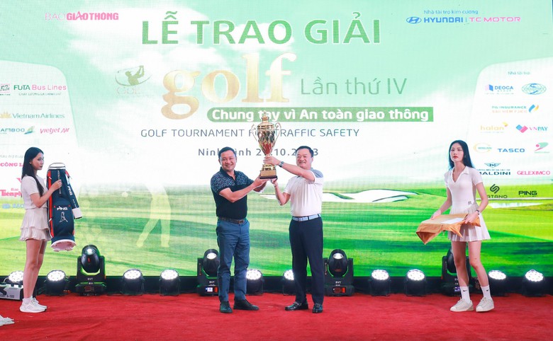 Golfer Nguyễn Hồng Hải v&ocirc; địch Giải Golf Chung tay v&igrave; ATGT 2023- Ảnh 1.