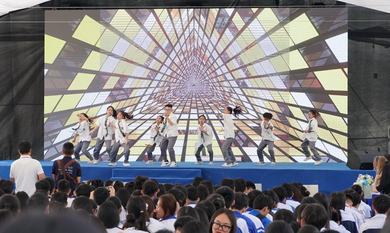 Gia Lai: 1.300 học sinh tham thử thách "Cung đường biết nói" - Ảnh 2. Gia Lai: 1.300 học sinh tham thử thách "Cung đường biết nói" - Ảnh 2.