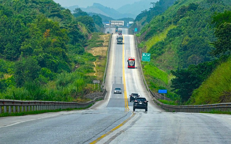 Bộ GTVT y&ecirc;u cầu nghi&ecirc;n cứu mở rộng 7 tuyến cao tốc - Ảnh 1.