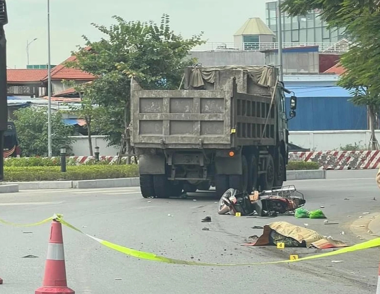 Hải Ph&ograve;ng: Va cham với xe "Hổ vồ" một người tử vong tại chỗ - Ảnh 1.
