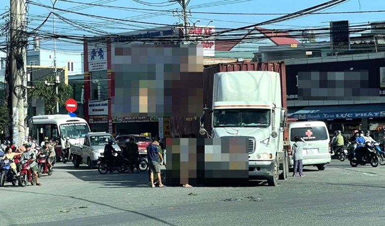 Tin tức tai nạn giao th&ocirc;ng mới nhất ng&agrave;y h&ocirc;m nay 1/11/2023 - Ảnh 2.