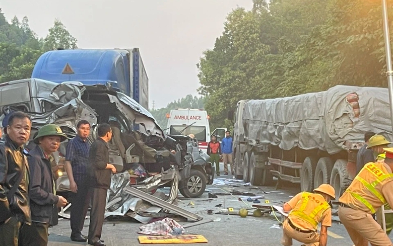 Xe hợp đồng g&acirc;y tai nạn khiến 5 người chết ở Lạng Sơn c&oacute; c&ograve;n hạn kiểm định? - Ảnh 1.