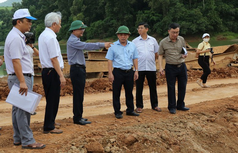 Đến ng&agrave;y 15/11, B&igrave;nh Định xử l&yacute; dứt điểm vướng mắc về đền b&ugrave; GPMB cao tốc - Ảnh 3.