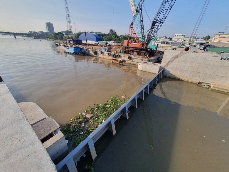 Đ&oacute;ng cống trăm tỷ, Cần Thơ ngăn được triều cường tr&agrave;n v&agrave;o nội &ocirc; th&agrave;nh phố - Ảnh 1.