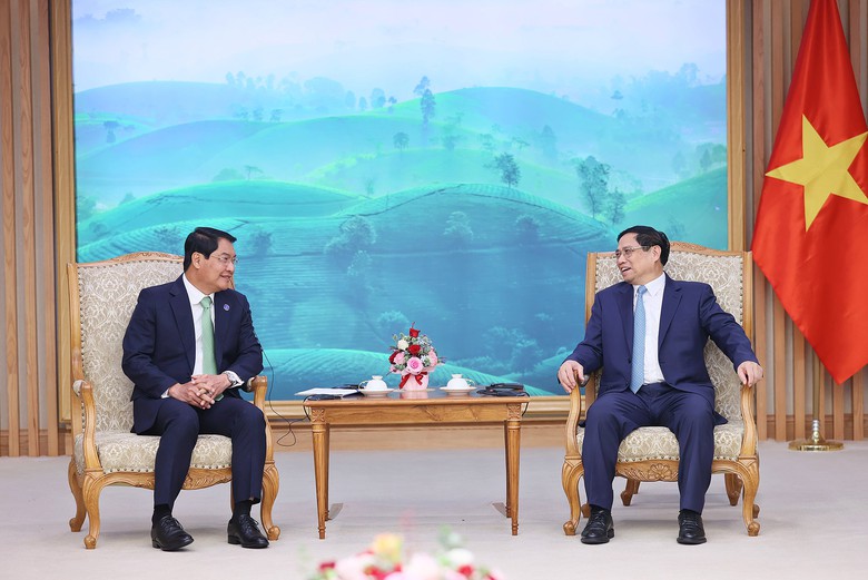 Thủ tướng: Tập trung th&uacute;c đẩy tuyến đường bộ cao tốc H&agrave; Nội-Vientiane (L&agrave;o) - Ảnh 2.