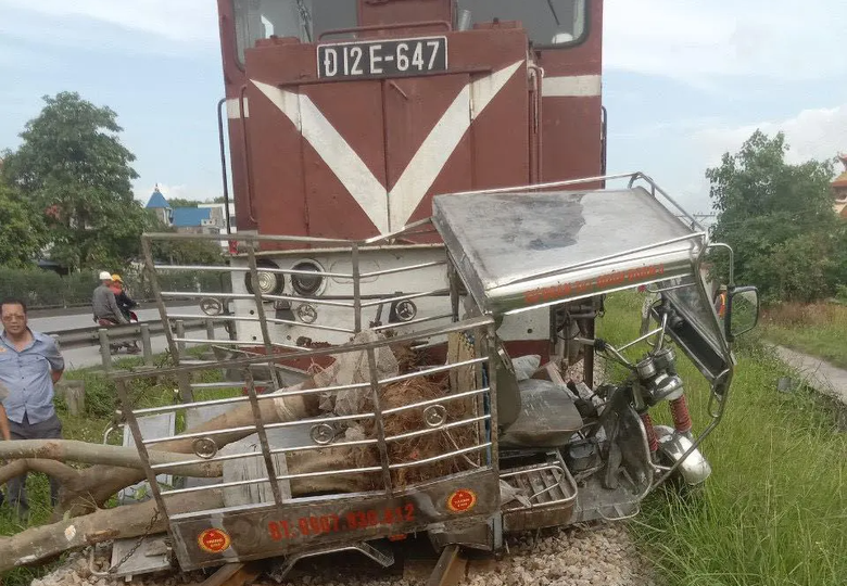 Hải Ph&ograve;ng: Tăng cường c&ocirc;ng t&aacute;c đảm bảo an to&agrave;n giao th&ocirc;ng đường sắt tại c&aacute;c lối đi tự mở - Ảnh 1.