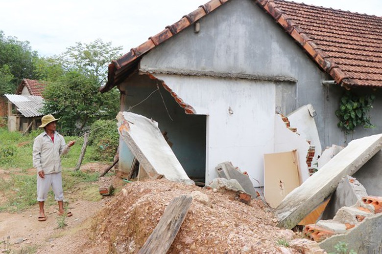 Quảng Ngãi kiến nghị Chính phủ hỗ trợ 220 tỷ đồng khắc phục thiên tai - Ảnh 1. Quảng Ngãi kiến nghị Chính phủ hỗ trợ 220 tỷ đồng khắc phục thiên tai - Ảnh 1.