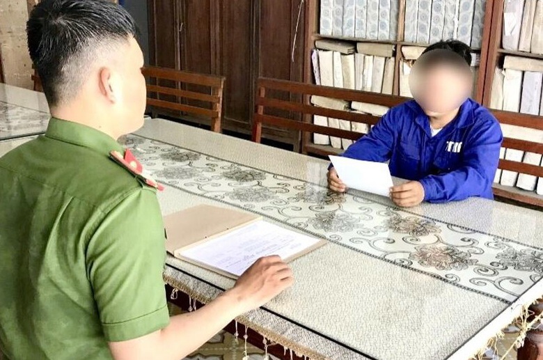 Quảng Ng&atilde;i: Ăn nhậu, h&aacute;t karaoke no say xong tr&egrave;o r&agrave;o quỵt nợ rồi đi b&aacute;o &aacute;n giả - Ảnh 1.