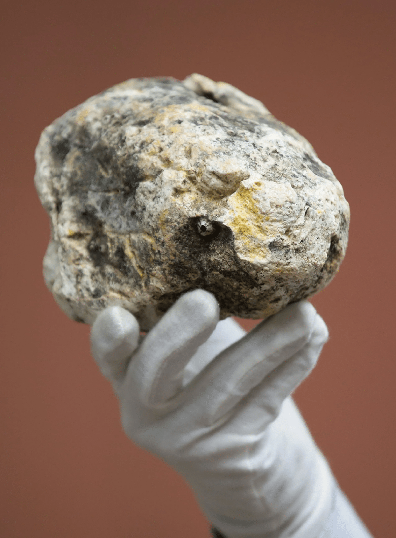 Loại v&agrave;ng nổi được con người săn t&igrave;m nhiều nhất thế giới - Ảnh 1.