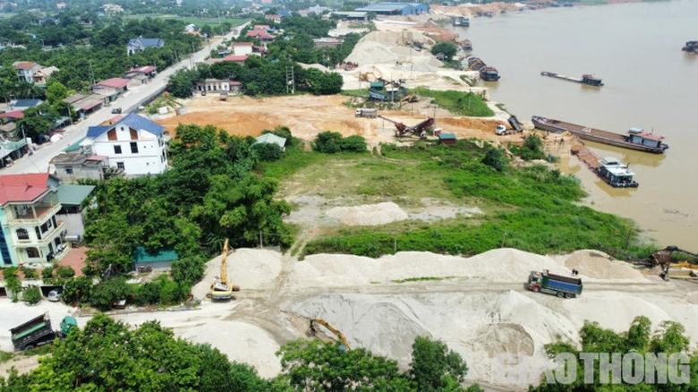 Phú Thọ: Xử phạt bến thuỷ nội địa sau phản ánh Báo Giao thông - Ảnh 1. Phú Thọ: Xử phạt bến thuỷ nội địa sau phản ánh Báo Giao thông - Ảnh 1.