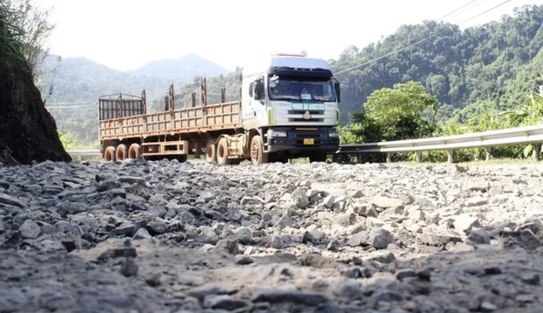 Bộ GTVT phản hồi kiến nghị n&acirc;ng cấp đường nối từ đường Hồ Ch&iacute; Minh tới cửa khẩu T&acirc;y Giang - Ảnh 1.