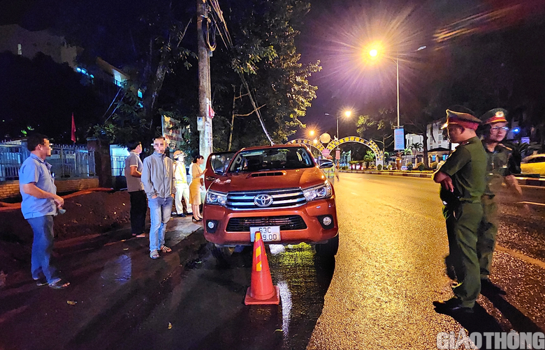 Đắk Lắk kiểm tra nồng độ cồn, kh&ocirc;ng c&oacute; v&ugrave;ng cấm, ngoại lệ - Ảnh 8.