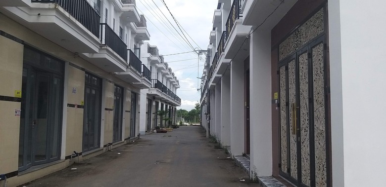 Nhiều cán bộ cấp xã ở Long An bị kỷ luật do sai phạm trong quản lý đất đai - Ảnh 1. Nhiều cán bộ cấp xã ở Long An bị kỷ luật do sai phạm trong quản lý đất đai - Ảnh 1.