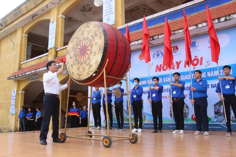 Hậu Giang: Ng&agrave;y hội thanh ni&ecirc;n với văn h&oacute;a giao th&ocirc;ng - Ảnh 1.