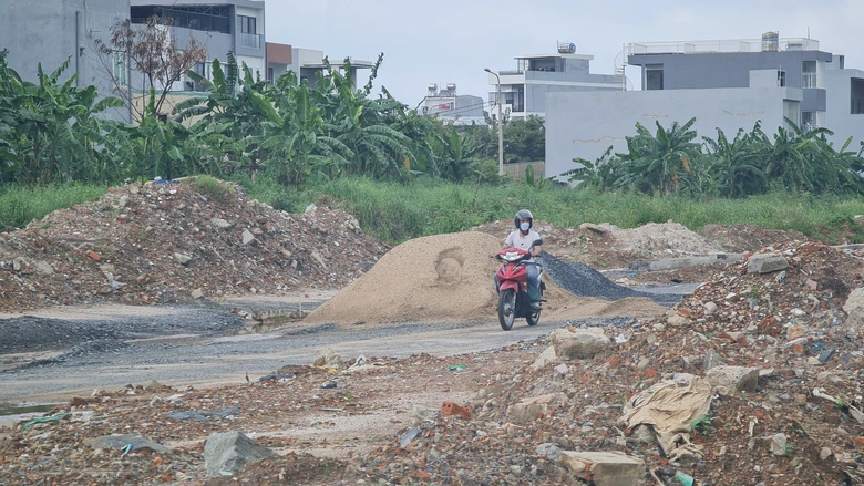 &Igrave; ạch GPMB, dự &aacute;n trục I T&acirc;y Bắc Đ&agrave; Nẵng nham nhở - Ảnh 5.